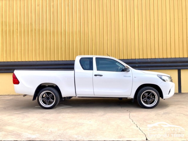 Toyota Hilux Revo Smart Cab 2.4 J