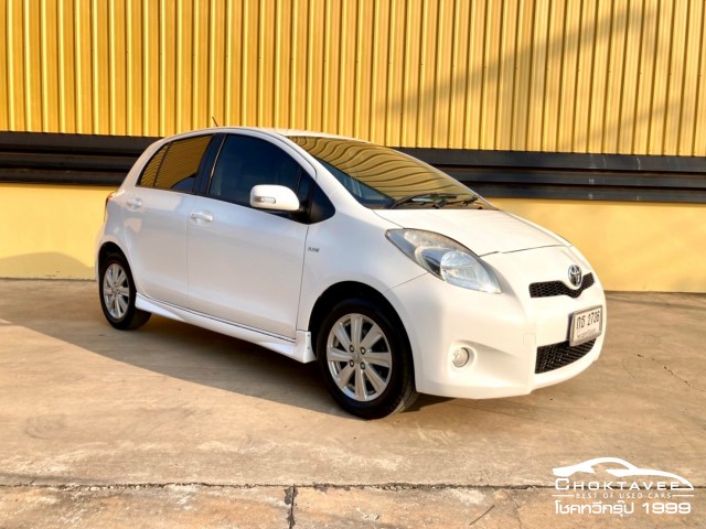 Toyota Yaris 1.5 E (MNC)