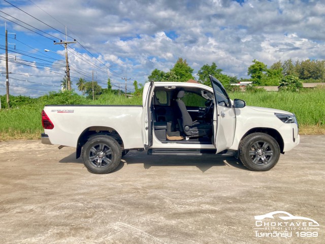 Toyota Hilux Revo Smart Cab 2.4 Entry Prerunner (ML21) (Bi-LED)