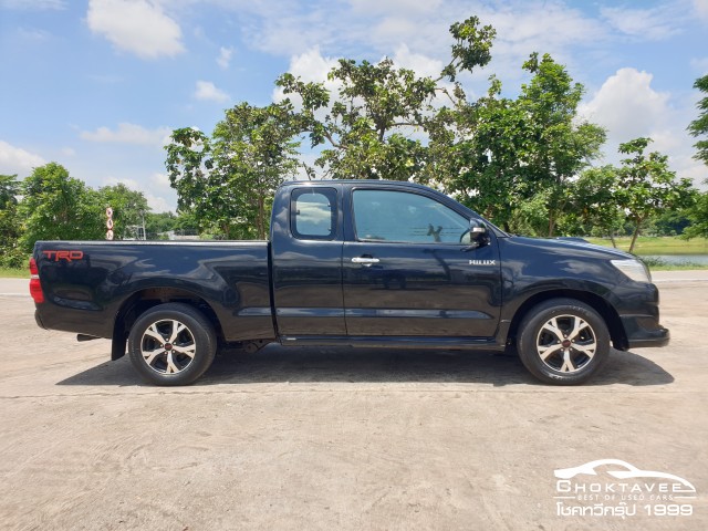 TOYOTA HILUX VIGO SMART CAB 2.5 E TRD SPORTIVO