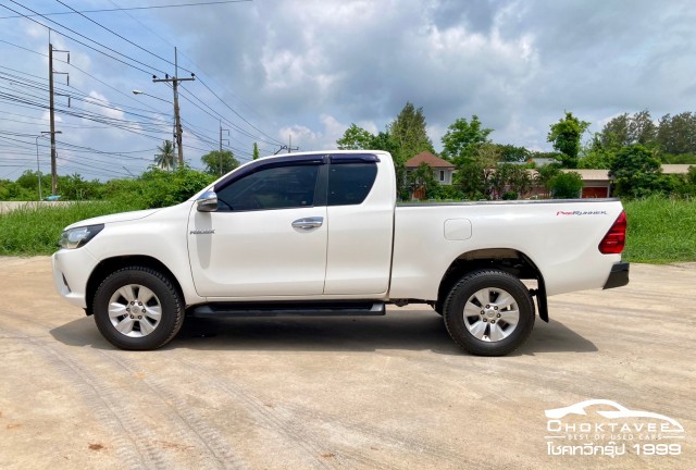 Toyota Hilux Revo Smart Cab 2,4 E Prerunner