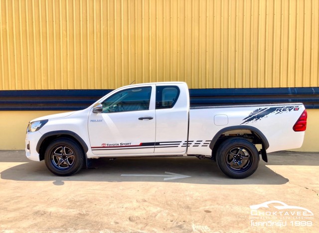 Toyota Hilux Revo Smart Cab 2.4 J Plus Edition (MY18)