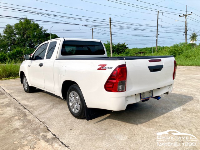 Toyota Hilux Smart Cab 2.4 j Plus Z Edition (MY18)