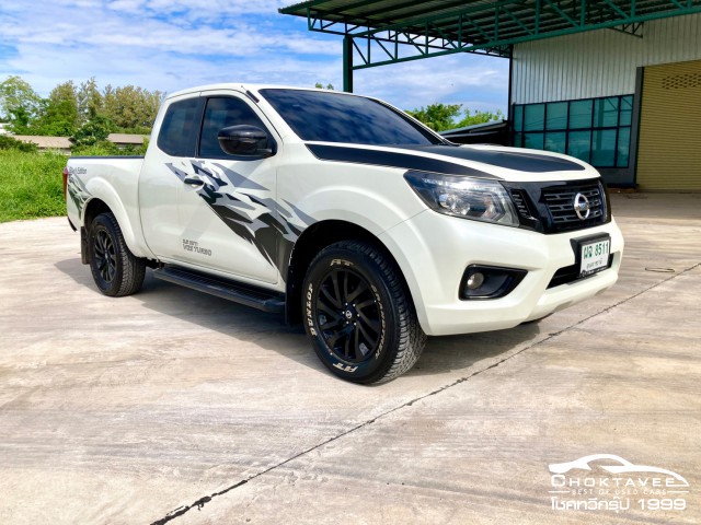 Nissan NP300 Navara Kingcab 2.5 E Caliber Black Edition