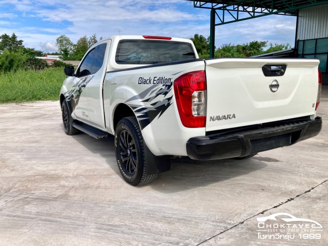 Nissan NP300 Navara Kingcab 2.5 E Caliber Black Edition