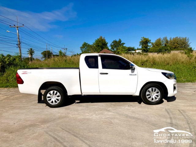 Toyota Hilux Revo Smart Cab 2.4 J Plus Z Edition (MY18)