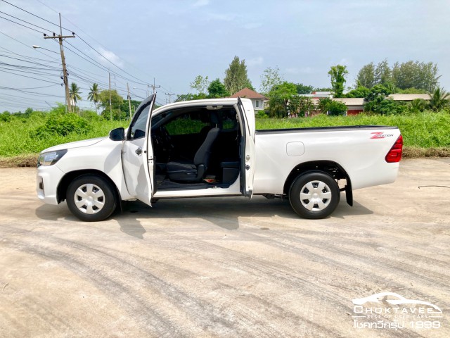 Toyota Hilux Revo Smart cab 2.4 J Plus z Edition (MY18)