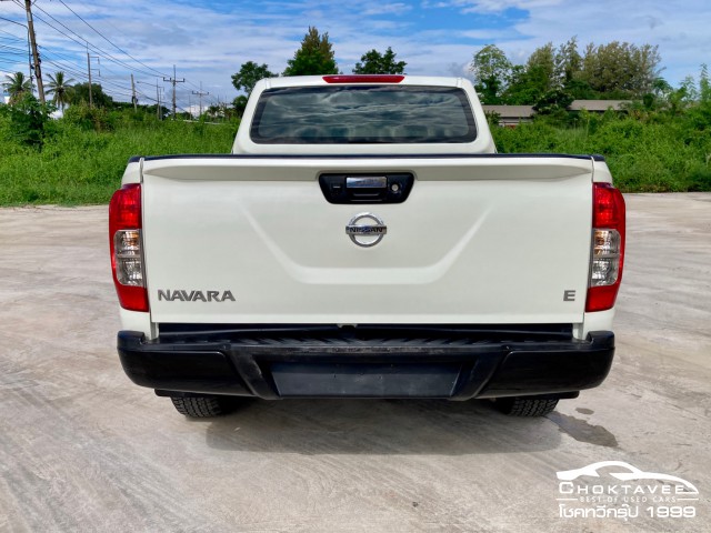 Nissan NP300 Navara Kingcab 2.5 E Caliber Black Edition