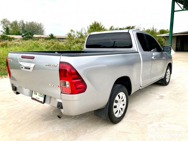 Toyota Hilux Revo Smartcab 2.4 J Plus