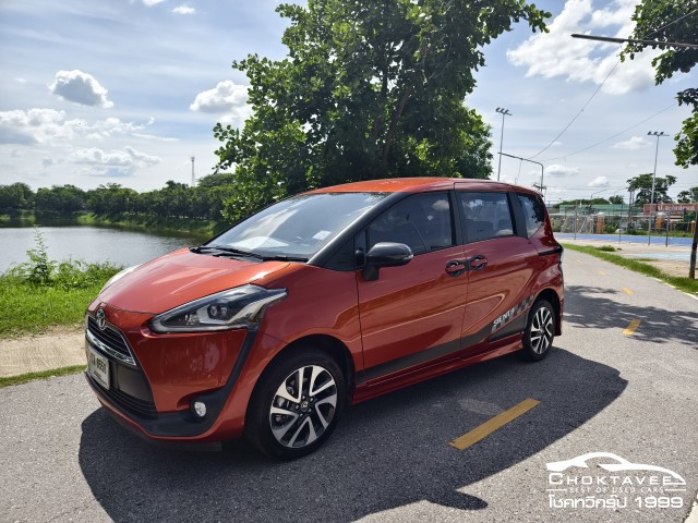 Toyota SIENTA 1.5 V