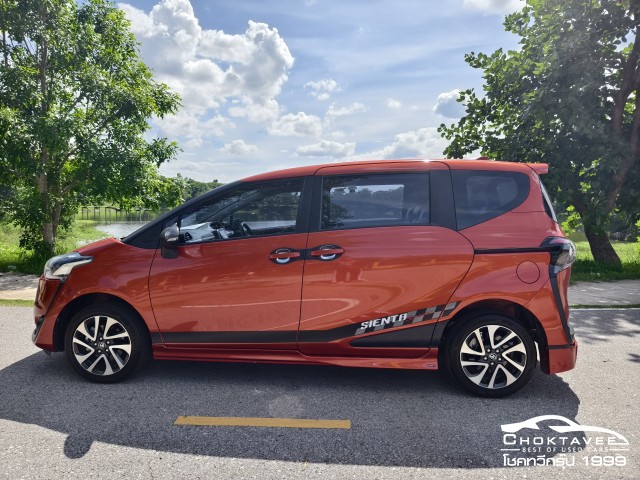 Toyota SIENTA 1.5 V