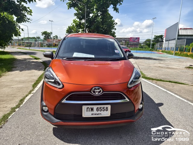 Toyota SIENTA 1.5 V