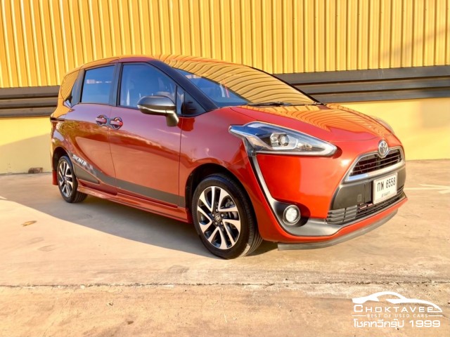 Toyota SIENTA 1.5 V