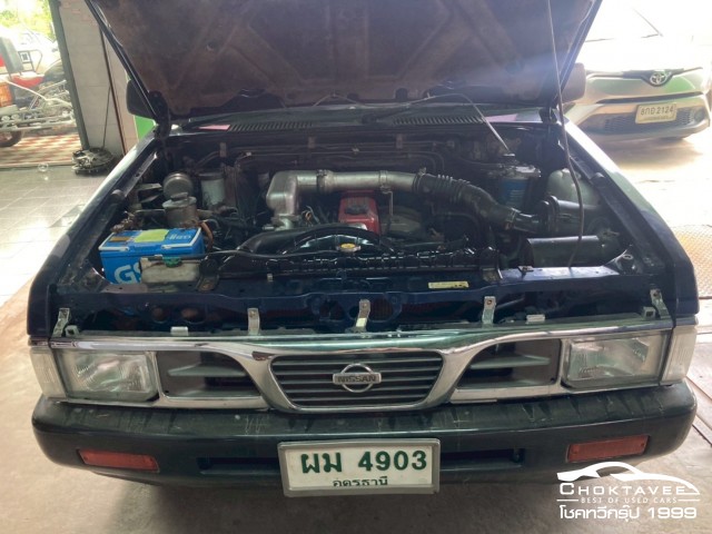 NISSAN