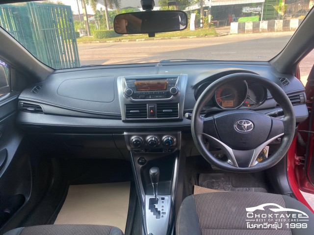 Toyota Yaris 1.2 E