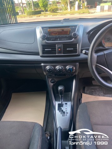 Toyota Yaris 1.2 E