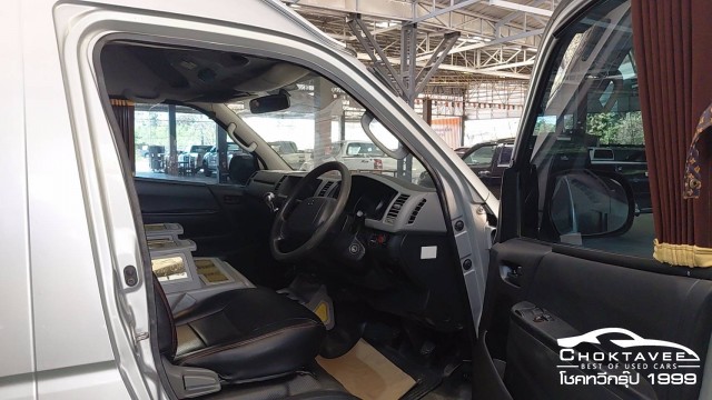 Toyota Commuter D4D 2.5 (HRF)(MNC)(MY10)(VIP)