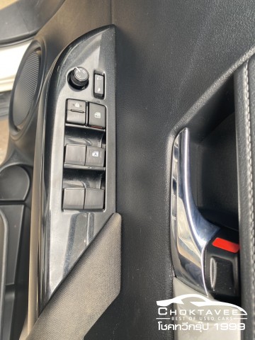 Toyota Hilux Revo Double 2.4 E Prerunner (MY18)
