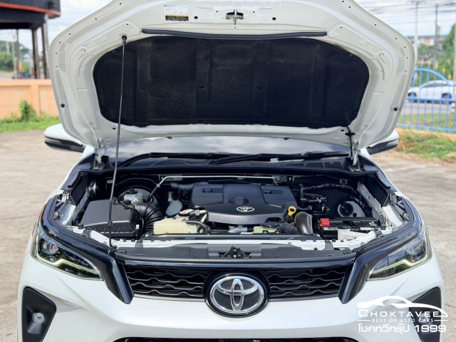 Toyota Fortuner 2.4 Leaders G (MY22)