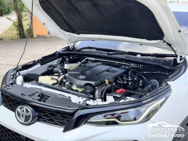 Toyota Fortuner 2.4 Leaders G (MY22)