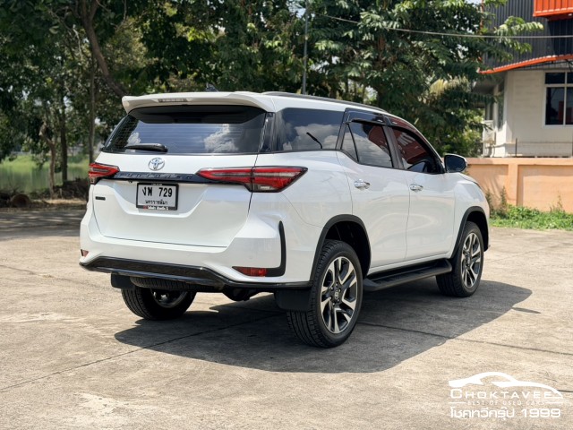 Toyota Fortuner 2.4 Leaders G (MY22)