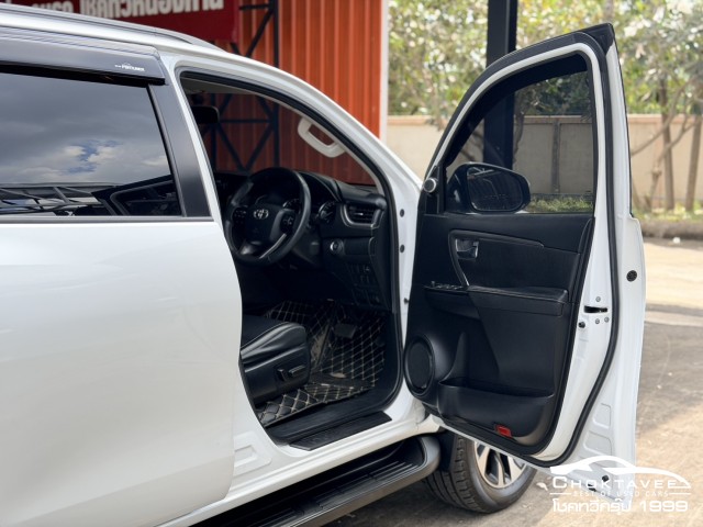 Toyota Fortuner 2.4 Leaders G (MY22)