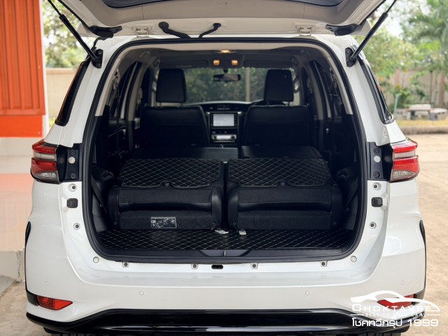 Toyota Fortuner 2.4 Leaders G (MY22)