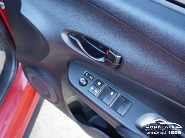 Toyota Yaris 1.2 E (MY17)