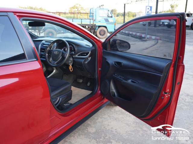 Toyota Yaris 1.2 E (MY17)